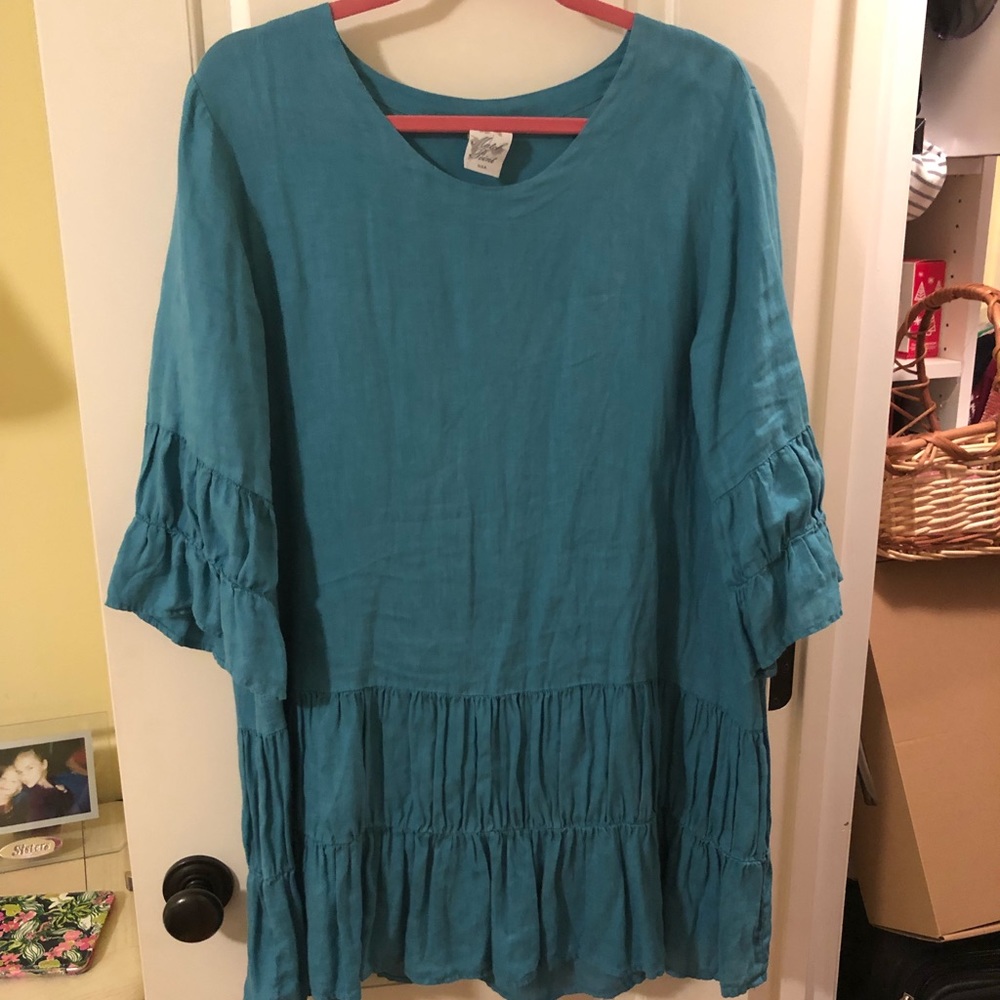 Adorable linen flowy dress